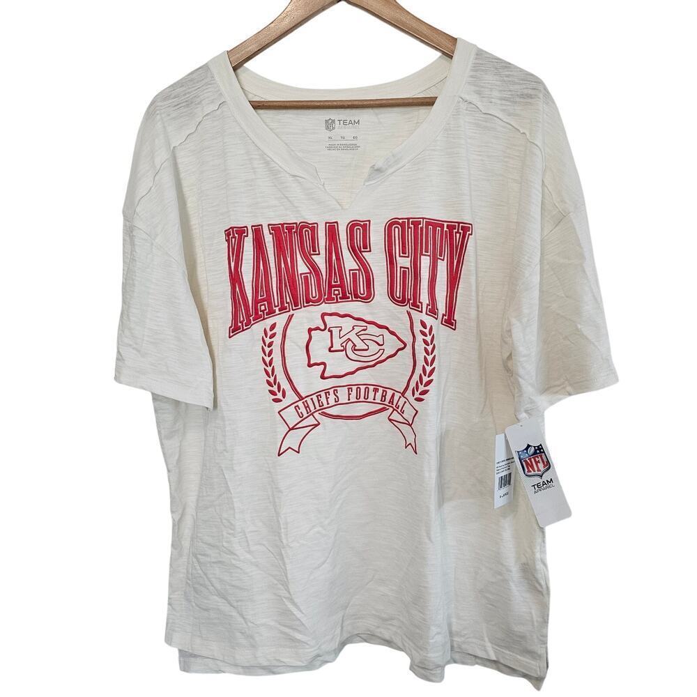NFL Kansas City Chiefs Shirt Women Sz XL White KC Football Game Day Fan Swiftie